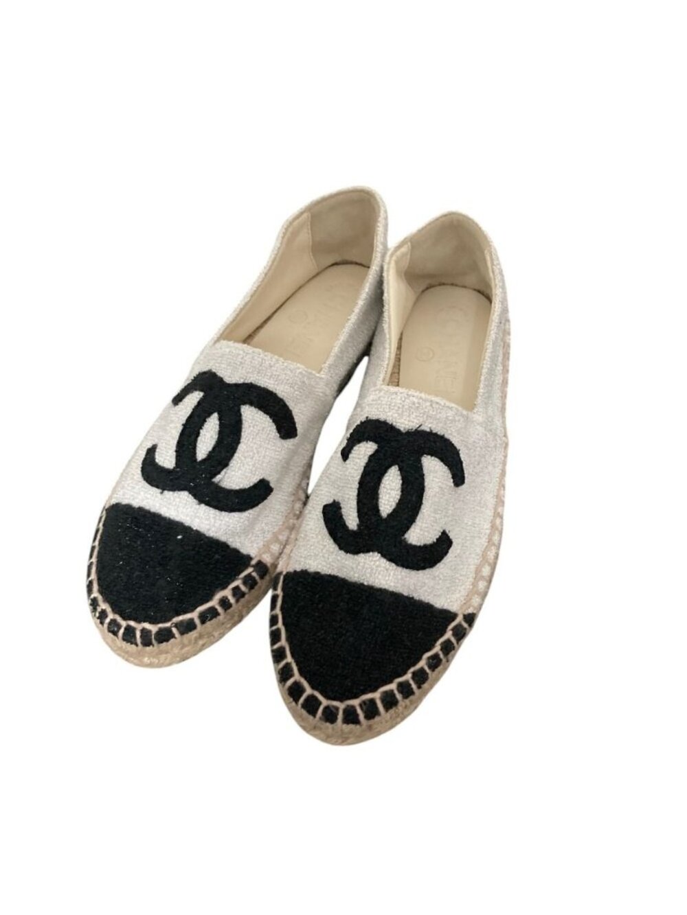 Chanel CC Logo Bicolor Espadrilles Flat Shoes White Black
